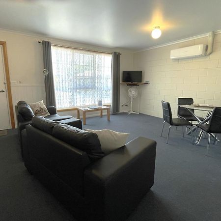 Castaway Holiday Apartments Strahan Exterior foto